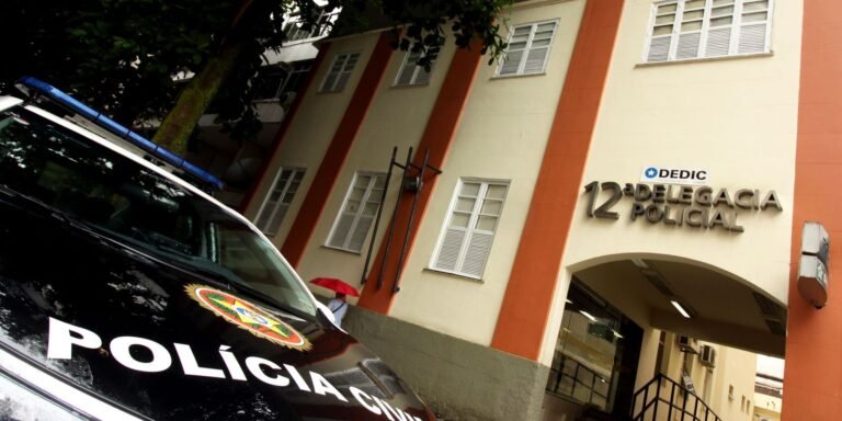 Jovens indiciados por estupro coletivo no Rio estão foragidos