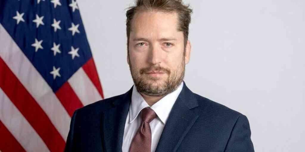 Bolsonaro pede autorização para receber assessor de Trump na prisão