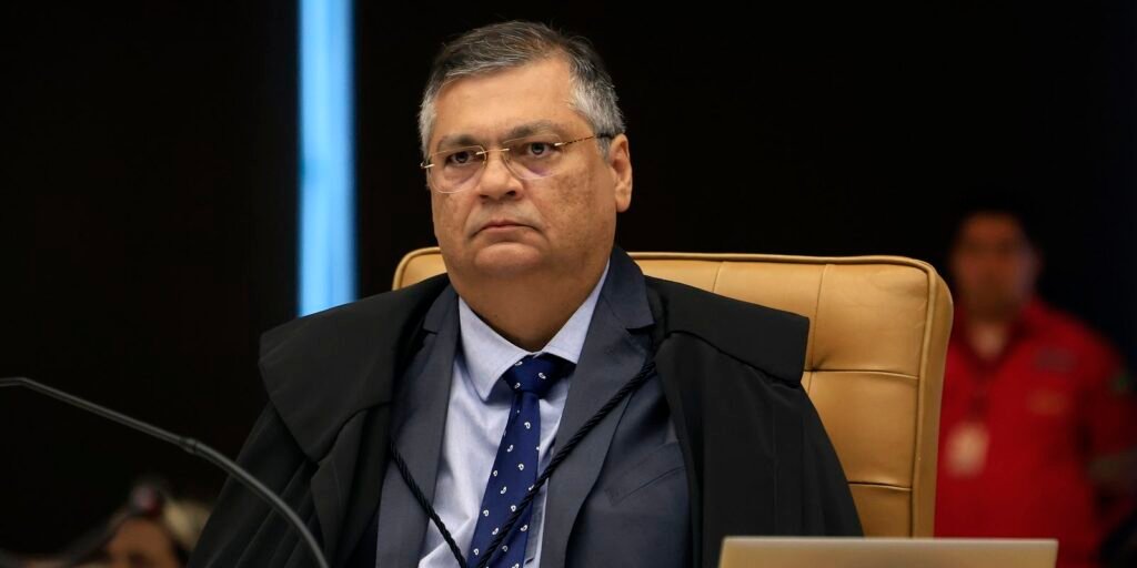 Dino defende STF e diz que Corte “acerta mais do que erra”