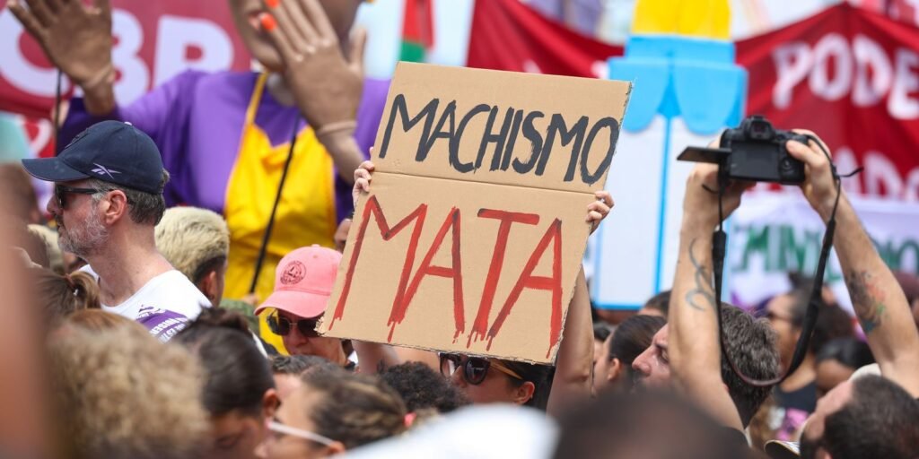 PF abre inquérito sobre trend que inicita ódio a mulheres no TikTok