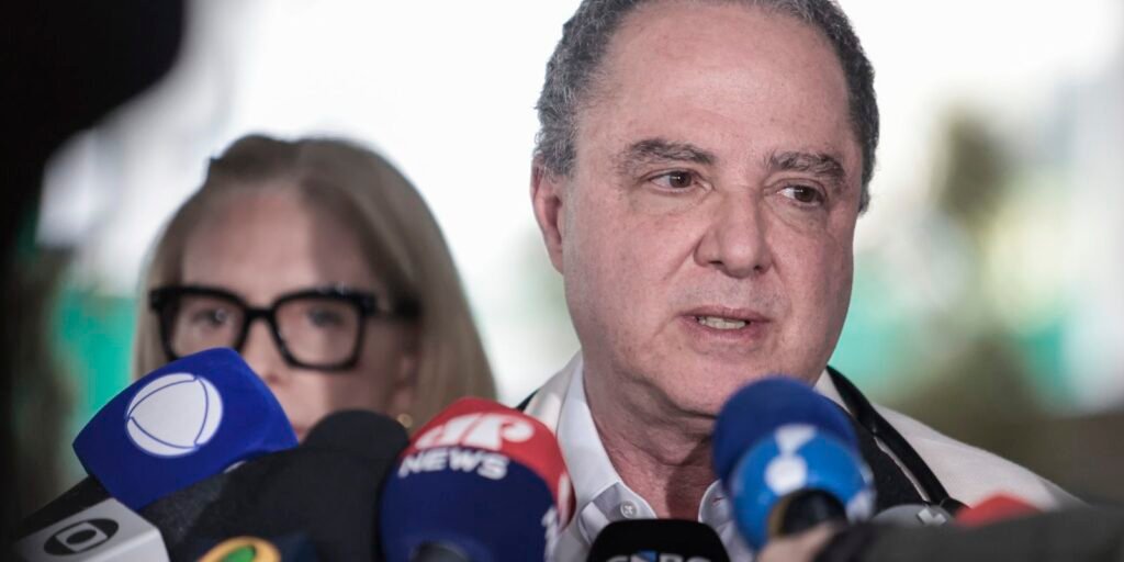 Médico diz que Lula retirou lesão e deve repousar nos próximos dias