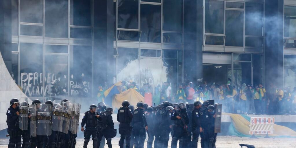 Supremo chega a 1,4 mil condenados pelos atos golpistas