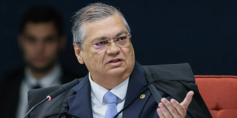 Dino manda TSE analisar possível uso de emendas em campanha eleitoral