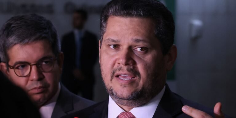 Senado deve votar PEC de aposentadoria de agentes até 15 de julho