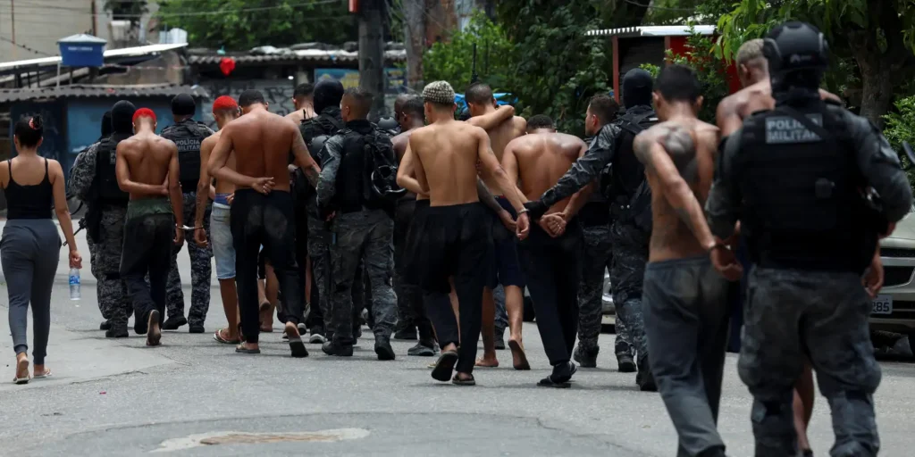 Operação Contenção: 17% dos policiais retiraram as câmeras corporais