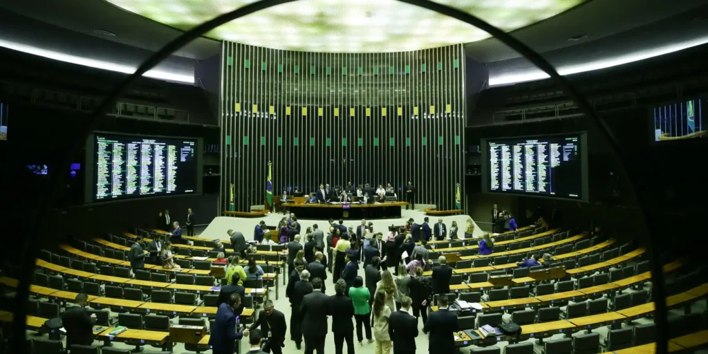 Entenda os próximos passos do projeto para reduzir a maioridade penal