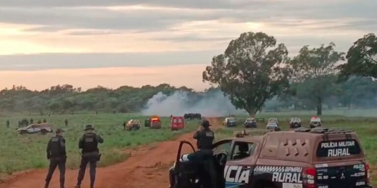 Polícia confronta indígenas que buscam retomar território no MS
