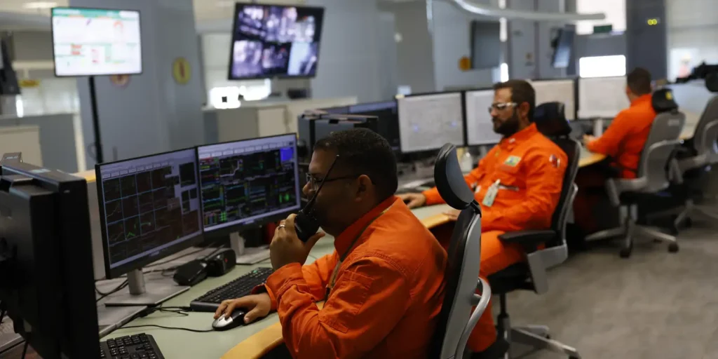 Com emprego aquecido, subutilização é a menor da história; entenda