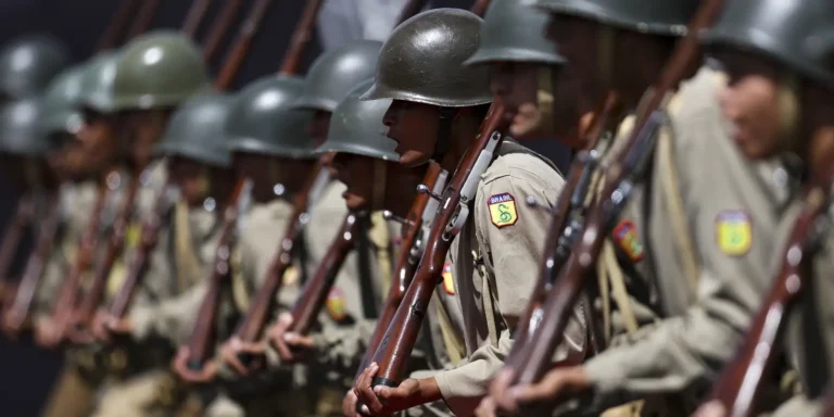 Exército mantém patrulha de fronteiras mesmo com bloqueio do orçamento