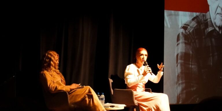 Em evento drag, Rita von Hunty ataca “capitalismo de plataforma”