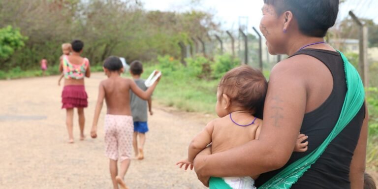 Saúde cria comitê para reduzir morte materna e infantil indígena