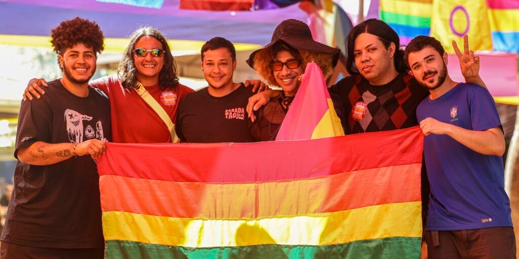 Orgulho LGBT: pessoas trans celebram projeto de inclusão pelo futebol