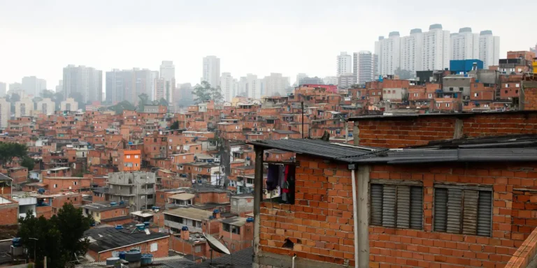 Abordagem da Polícia Militar deixa um homem baleado em Paraisópolis