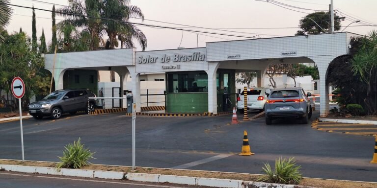 Moraes nega pedido para Javier Milei visitar Bolsonaro em casa