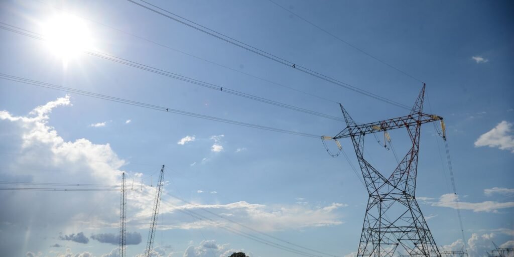 Aneel leiloa mais quatro lotes de transmissão de energia