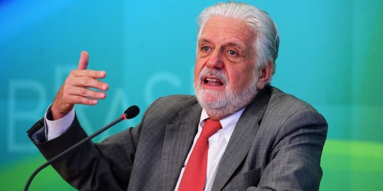 PF intima Jaques Wagner a depor sobre investigações do Banco Master