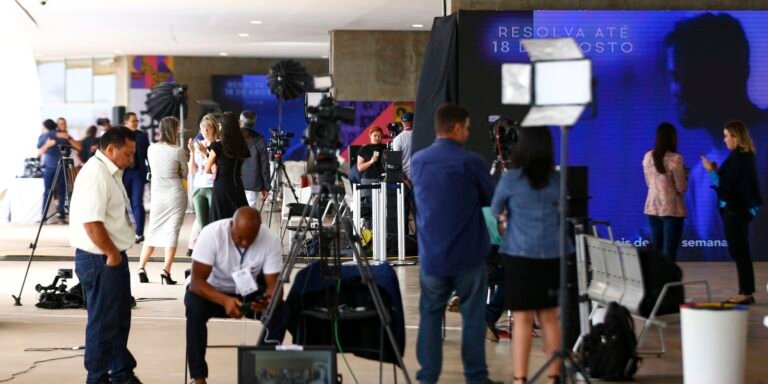 Fórum pede compromisso de candidatos com comunicação democrática