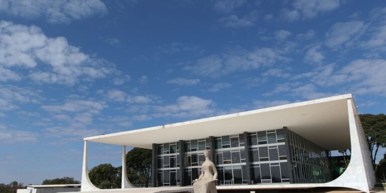 Defesa reforça pedido de manutenção da prisão domiciliar de Bolsonaro