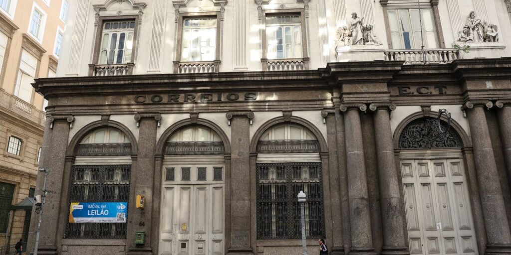 Antiga sede dos Correios no centro do Rio vai a leilão nesta quinta