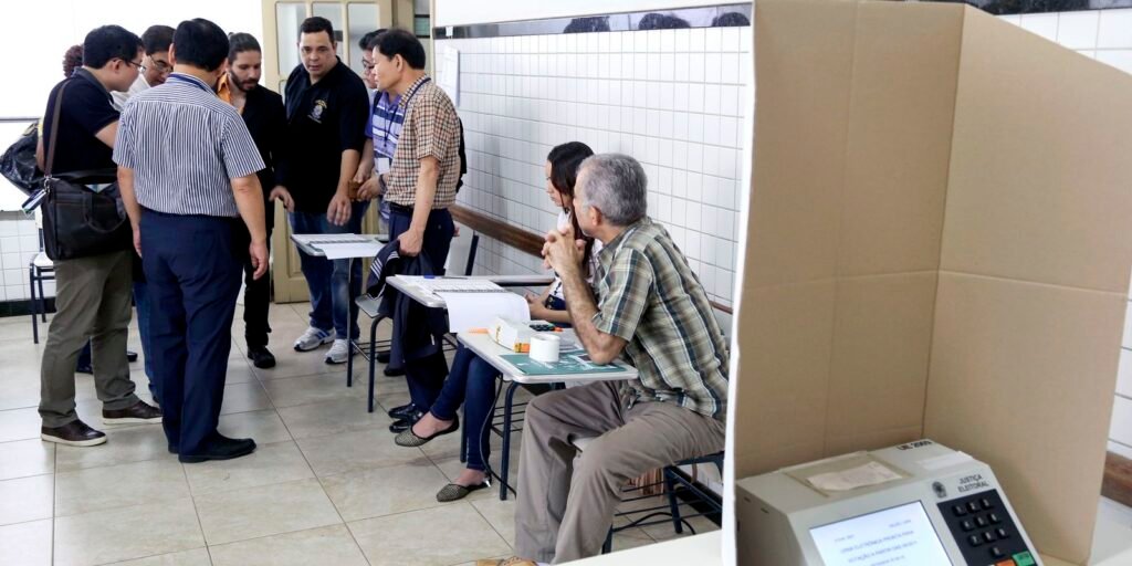 Justiça Eleitoral começa a convocar mesários para eleições de outubro