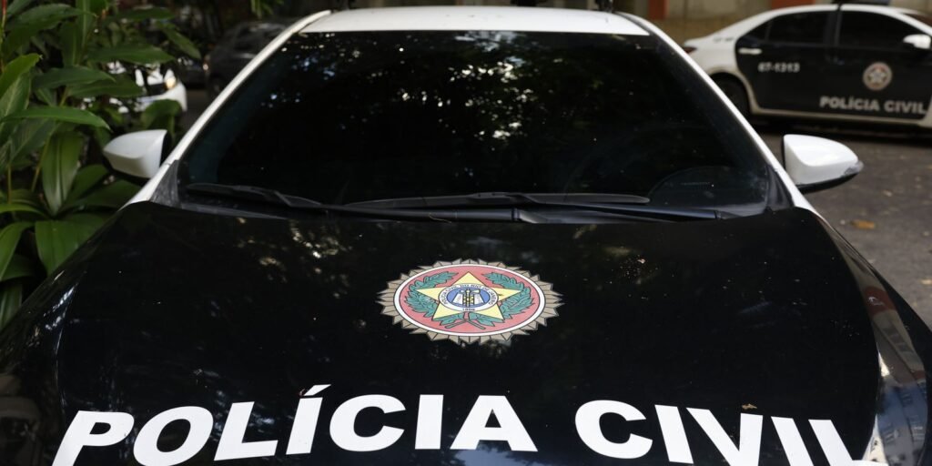 Jogadores do Vasco e do Vila Nova são alvos de mandados de busca