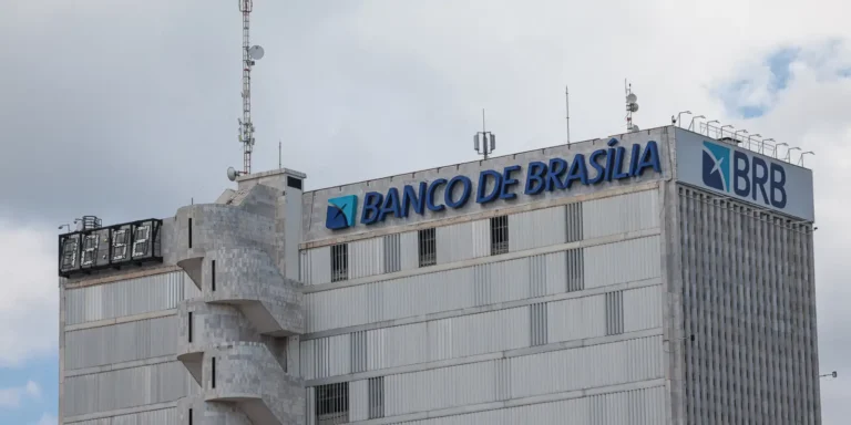 Caso Master: TCDF bloqueia até R$ 2,7 bi de ex-dirigentes do BRB