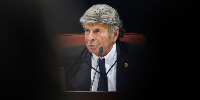 Fux manda Senado informar registros sobre Vorcaro e esposa de Moraes