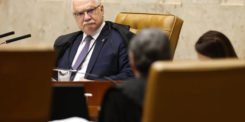 Fachin marca julgamento de Mendonça para dia 23